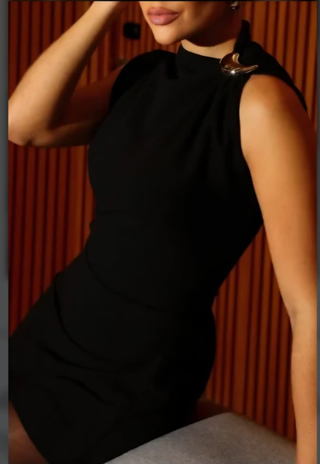 vestido escuba premium detalhe organico — foto 3